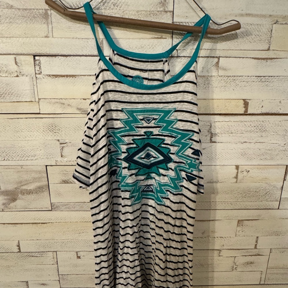 Aztec cold shoulder - Picture 2 of 5
